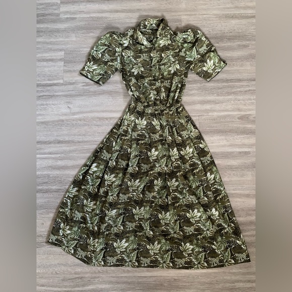 Handmade green patterned print dress - Picture 1 of 7